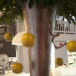 Отель Boutique Manna - Quality