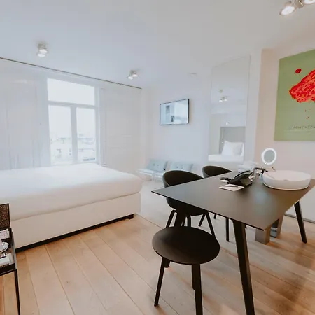 Manna Hotel 4*