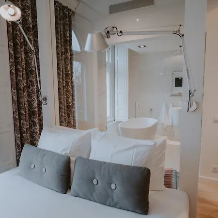 Manna Hotel